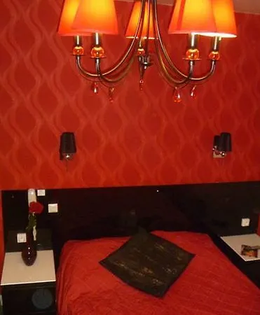 Média Hotel Parigi